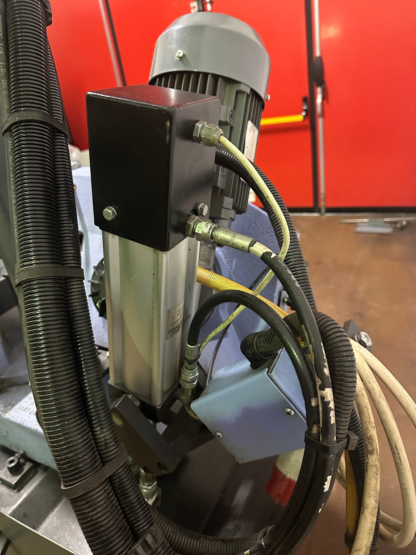 Segatrice a nastro MEP SHARK 281 SXl evo usata