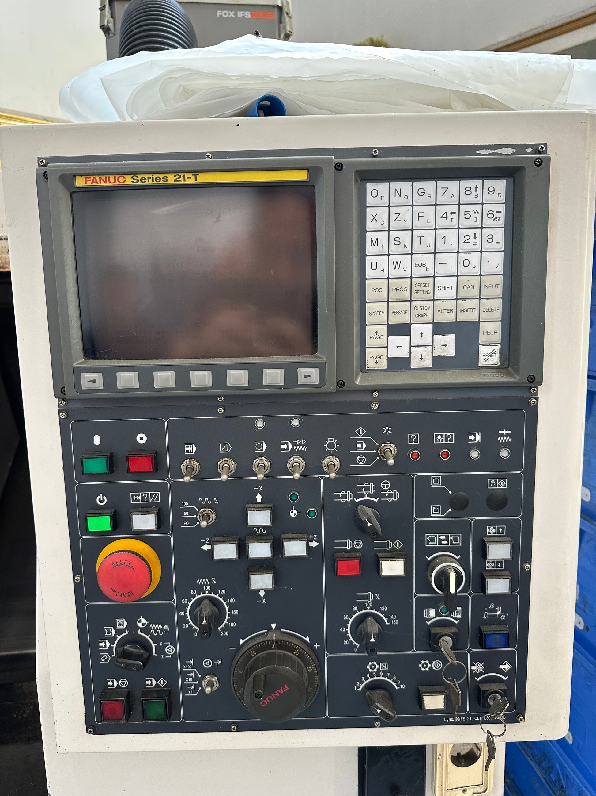 Tornio CNC Daewoo Lynx 200 B usato Fanuc 21-T con contropunta e aspiratore il Metalmeccanico Di M