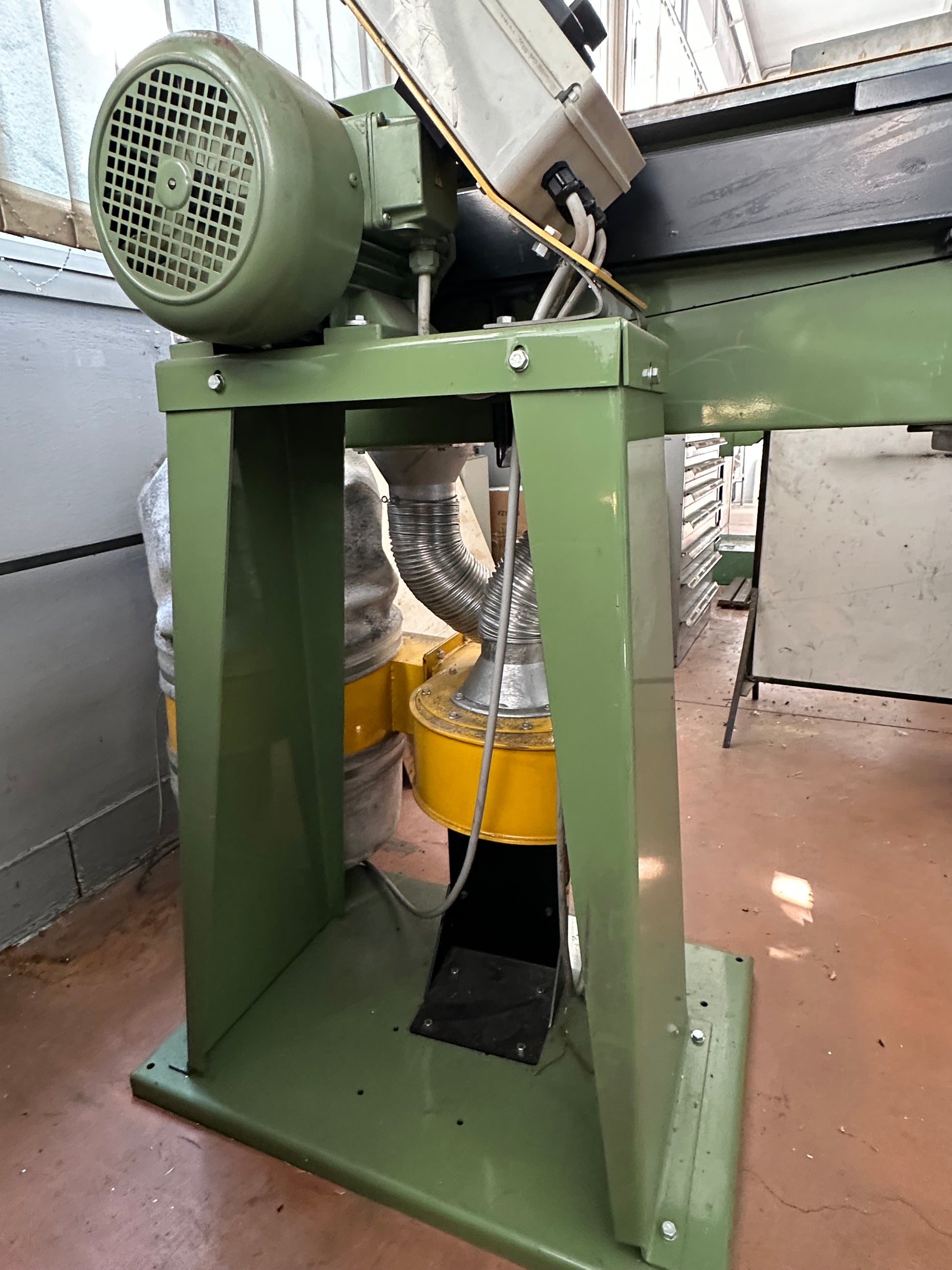 Levigatrice a nastro Marpol R 306 usata 400V il Metalmeccanico Di M