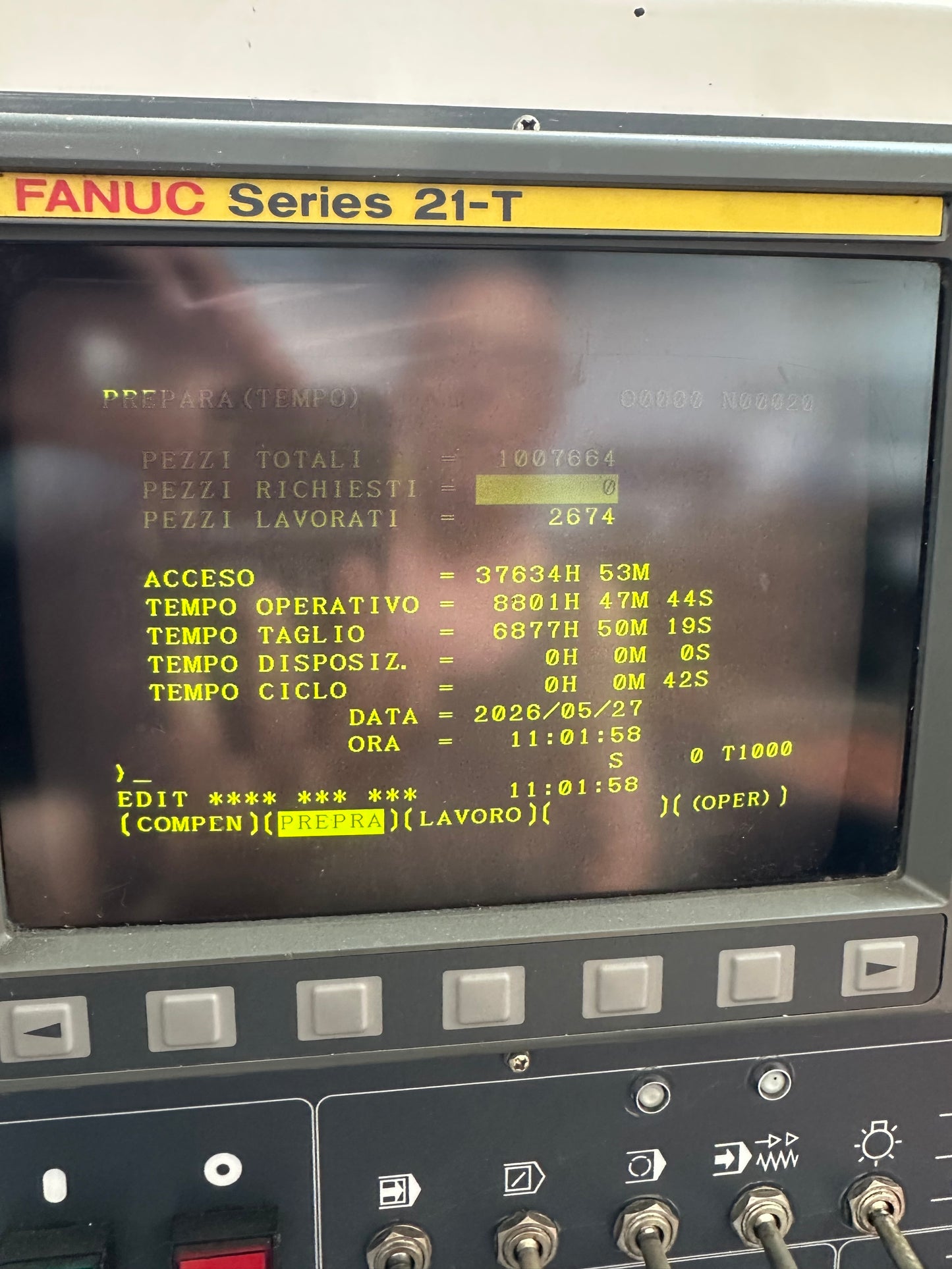 Tornio CNC Daewoo Lynx 200 B usato Fanuc 21-T con contropunta e aspiratore il Metalmeccanico Di M