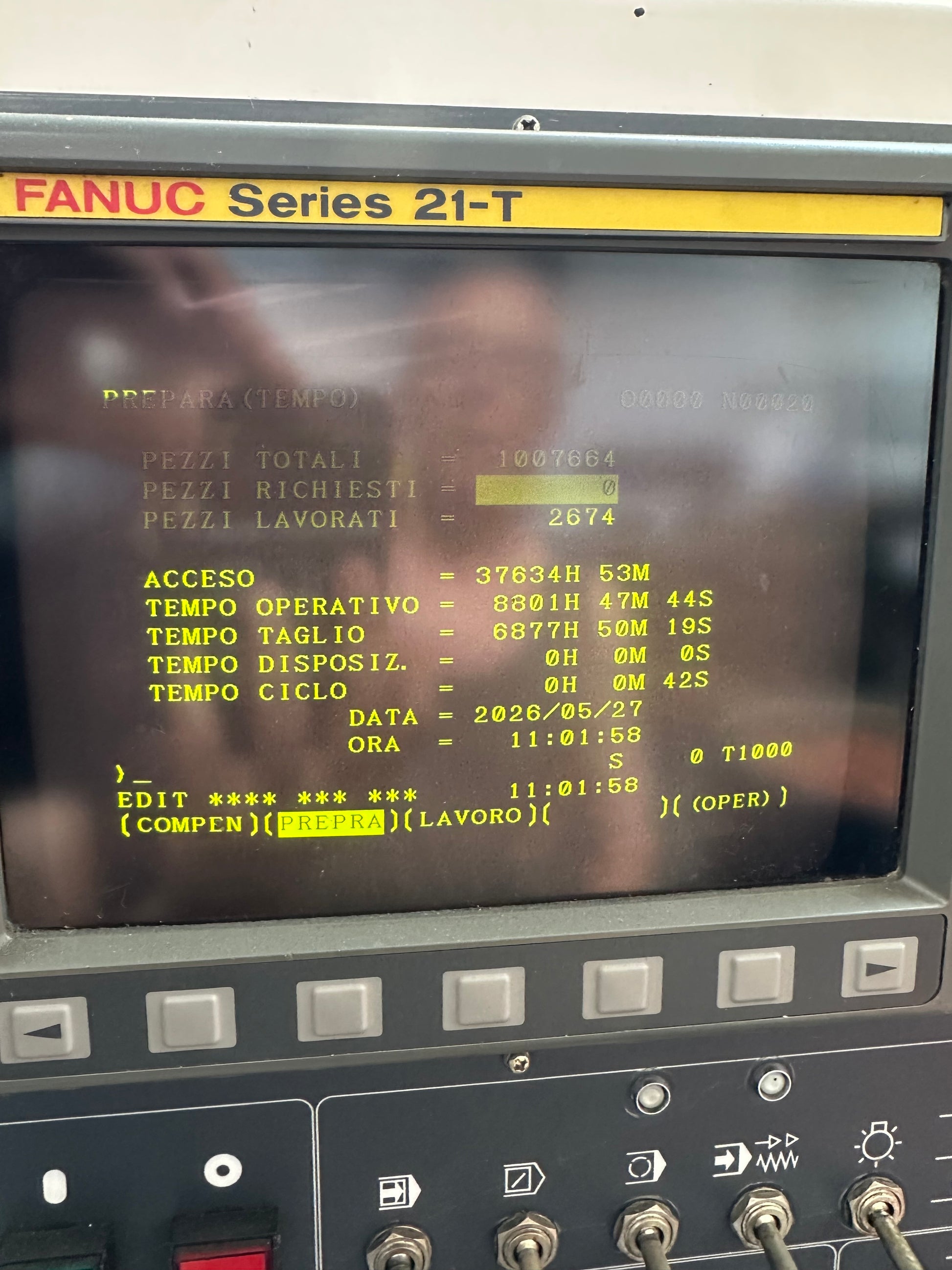 Tornio CNC Daewoo Lynx 200 B usato Fanuc 21-T con contropunta e aspiratore il Metalmeccanico Di M