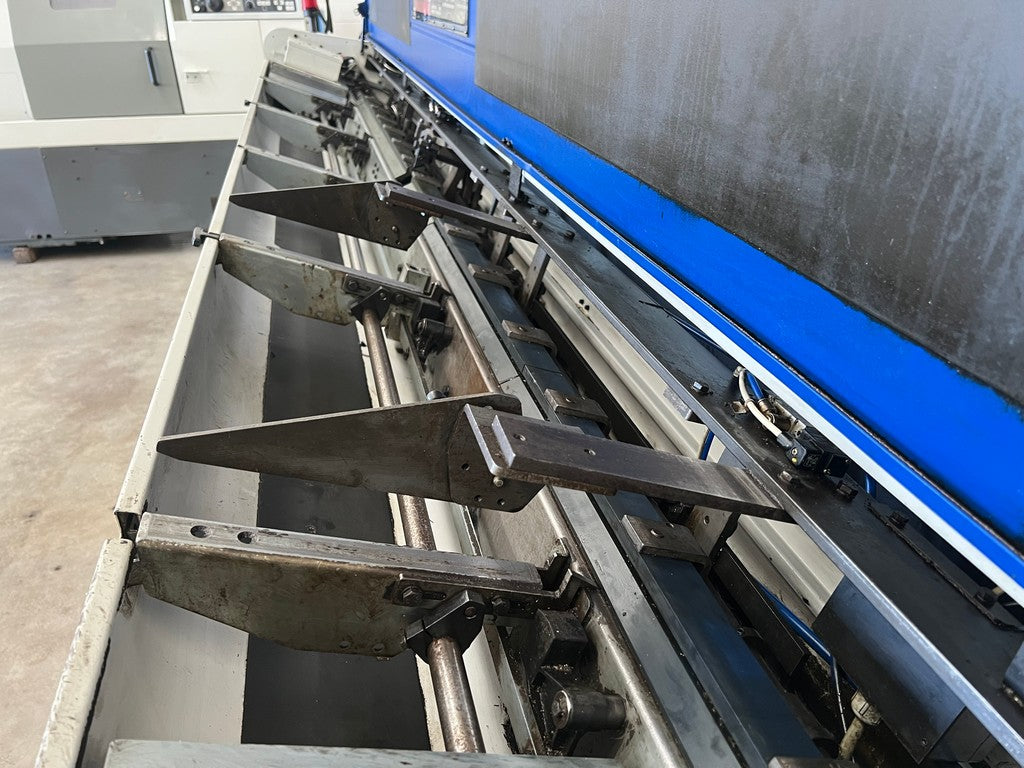 Caricatore automatico di barre IEMCA BOSS 545 Evolution usato