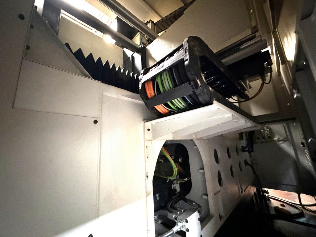 Centro di lavoro 5 assi SPINNER U5 1520 usato il Metalmeccanico Di M