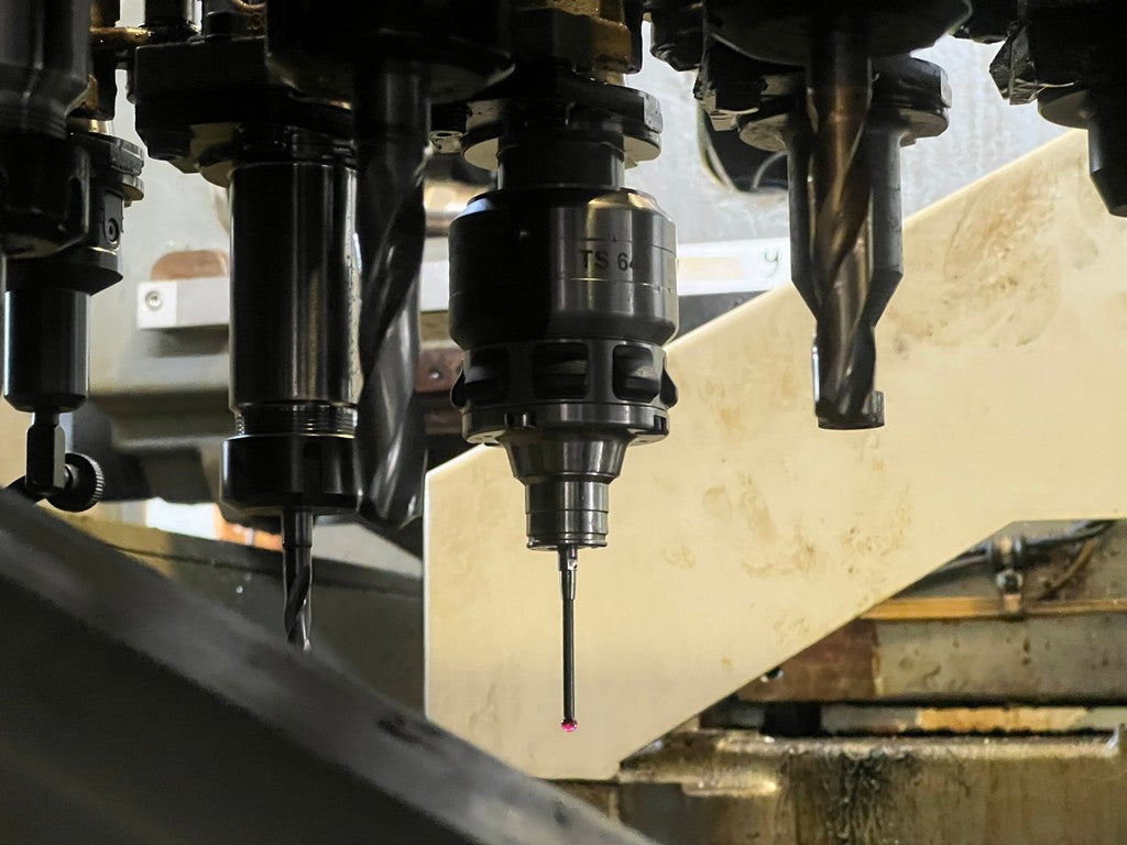 Centro di lavoro 5 assi pallettizzato DMG DMC 60T RS3 usato