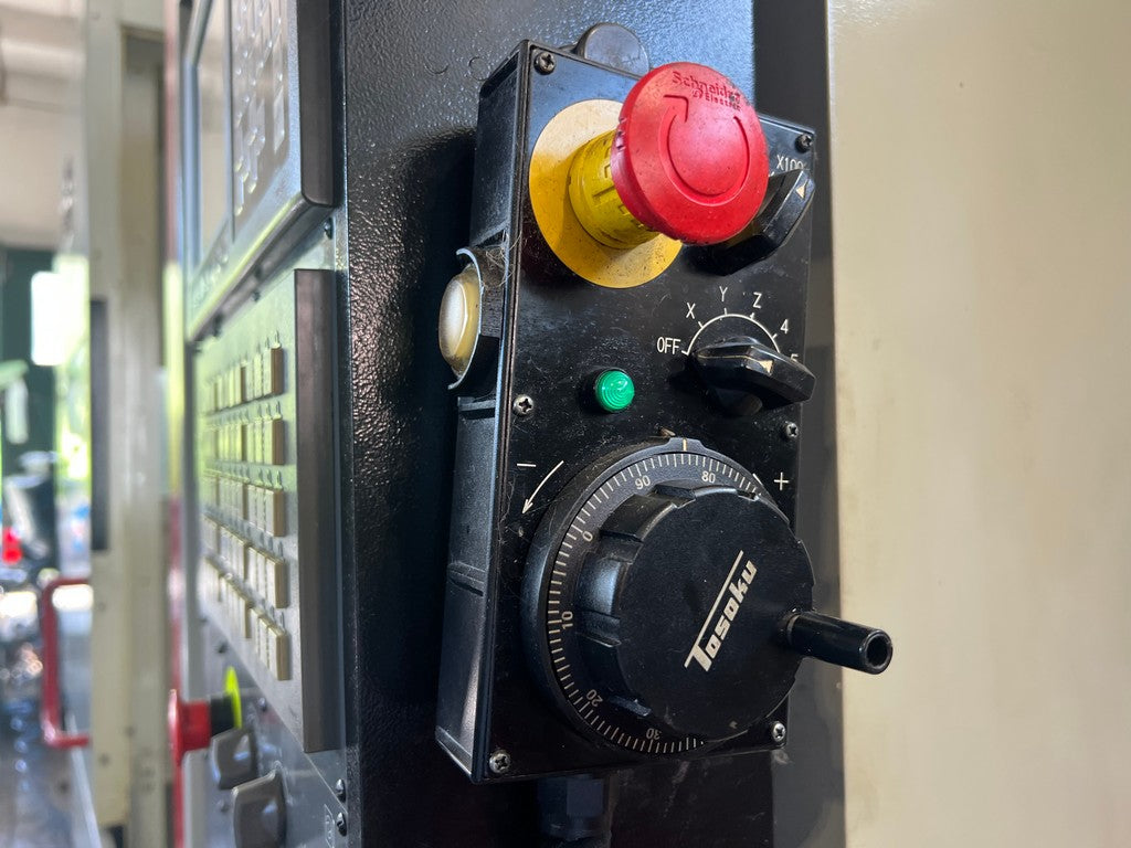 Centro di lavoro verticale 4 assi QUASER MV 184 C usato