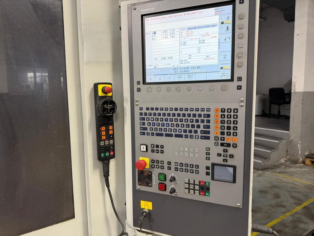 Centro di lavoro verticale BRIDGEPORT XR 1000 usato il Metalmeccanico Di M