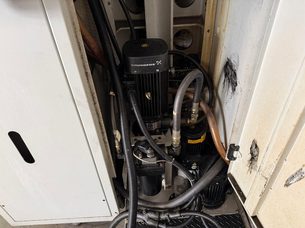 Centro di lavoro verticale BRIDGEPORT XR 1000 usato il Metalmeccanico Di M