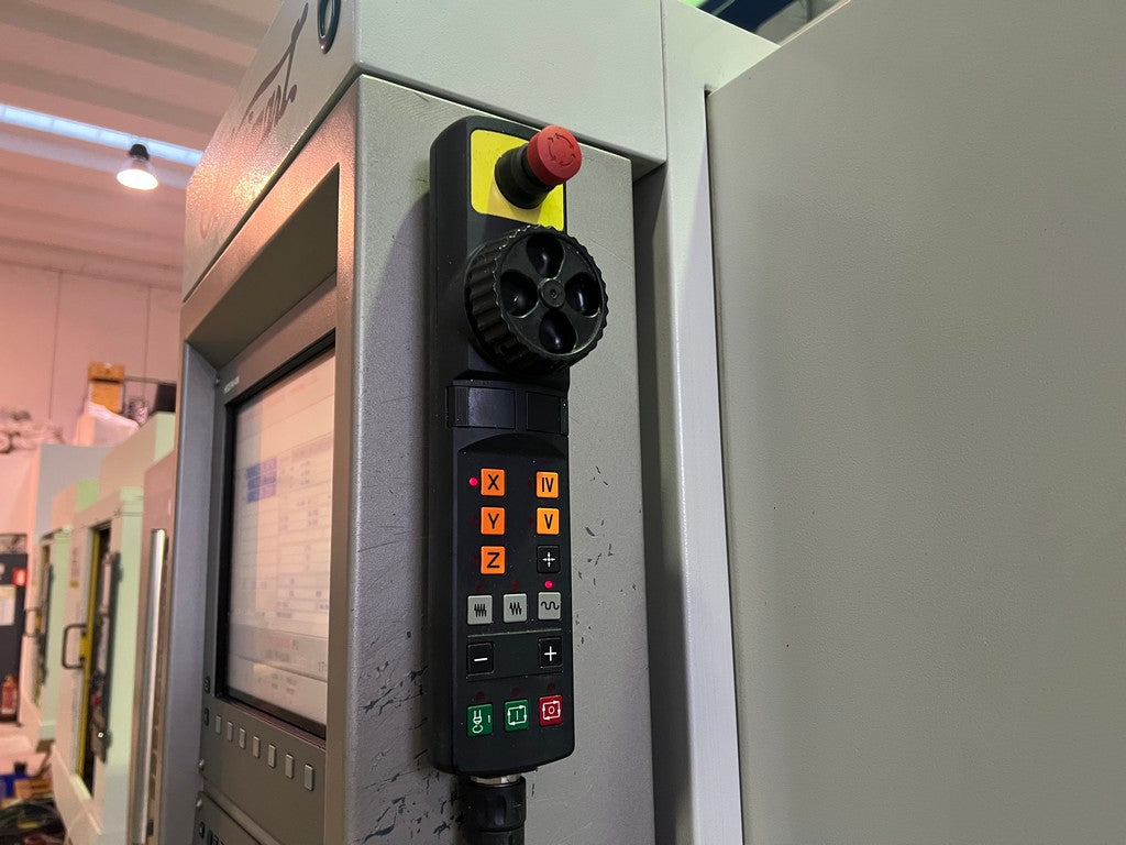 Centro di lavoro verticale MAXIMART Q-13 usato