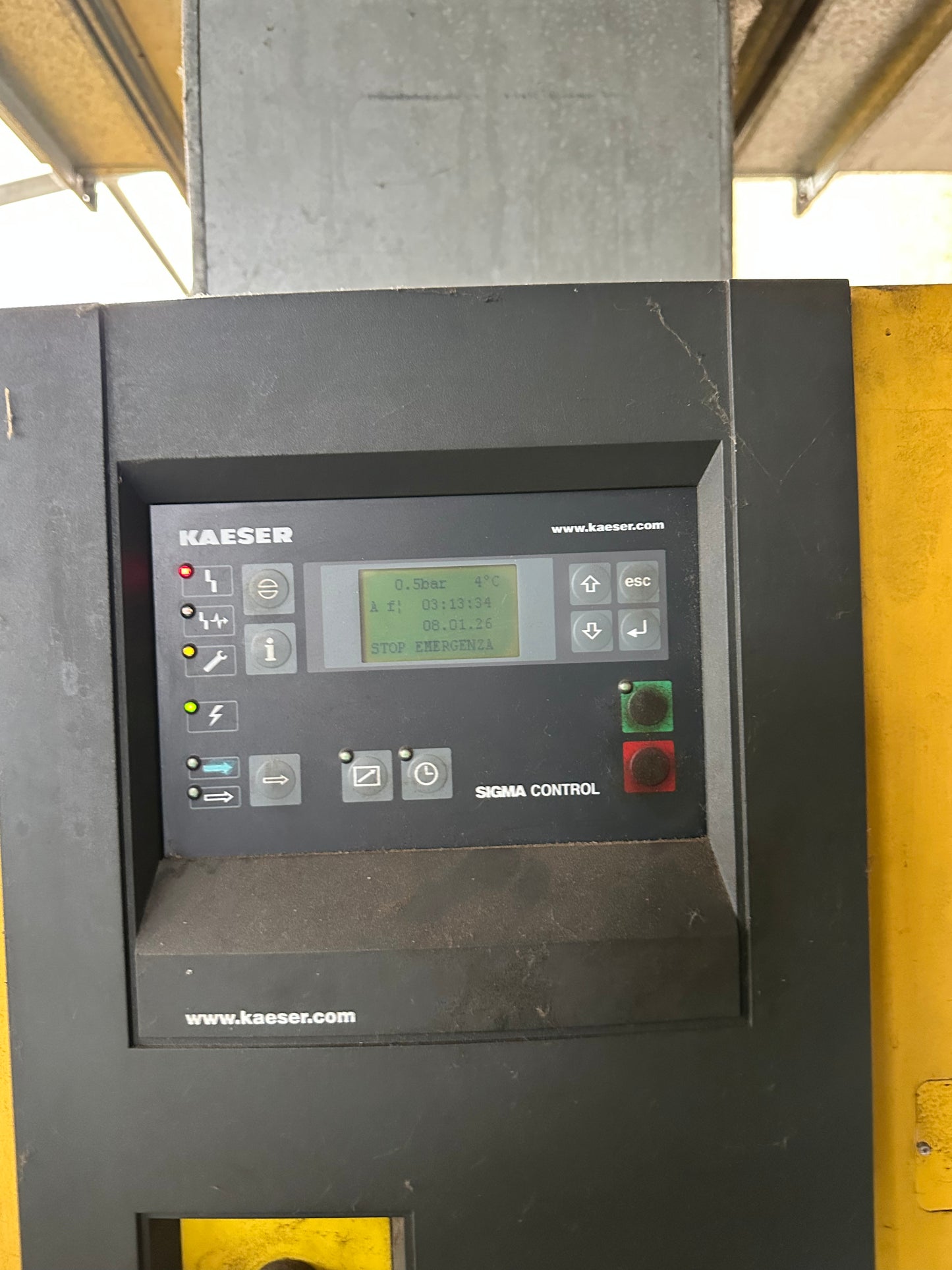 Compressore a vite KAESER ASD 47 SFC Usato