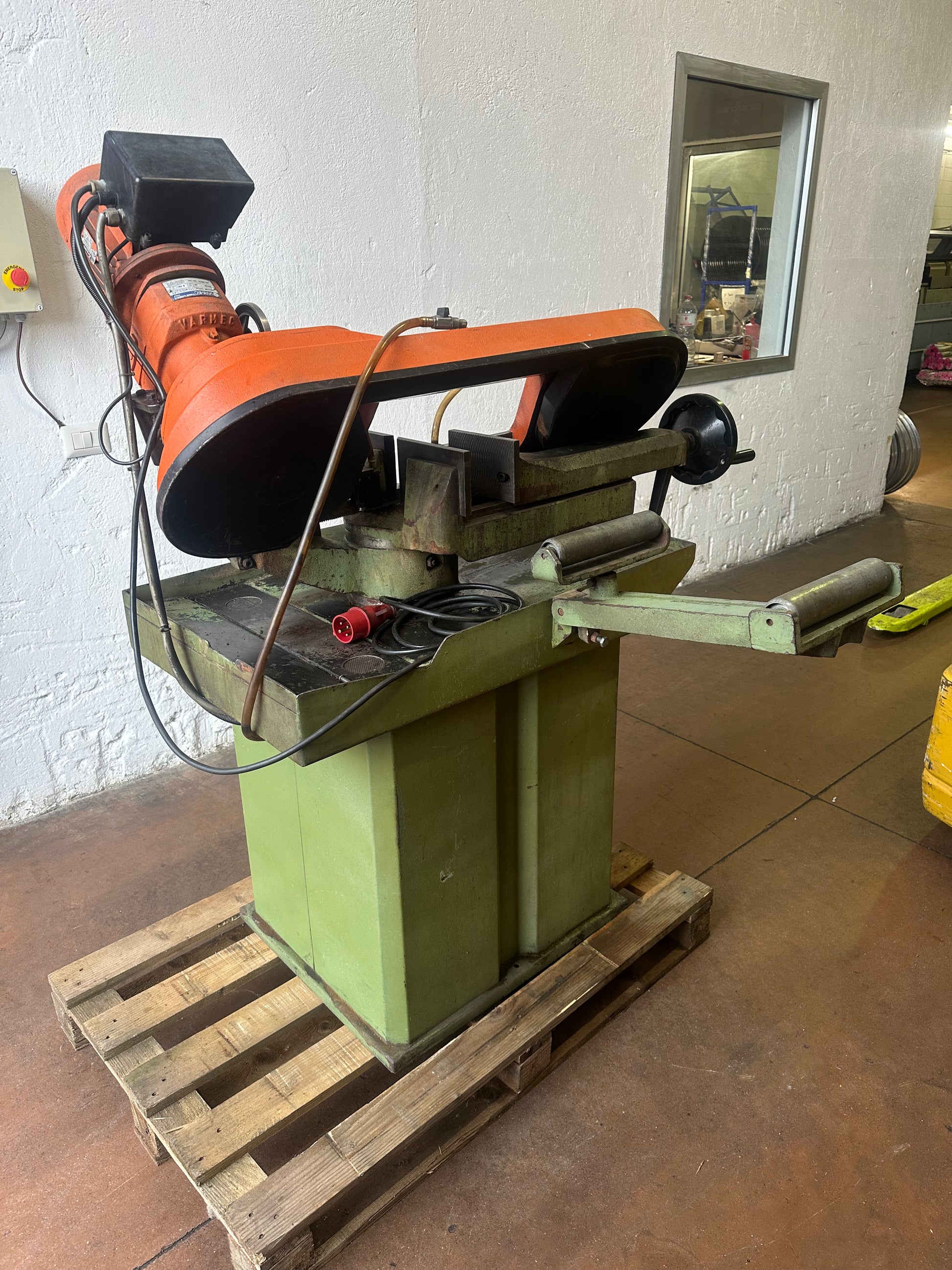 Segatrice a nastro FMB – 380V usata il Metalmeccanico Di M
