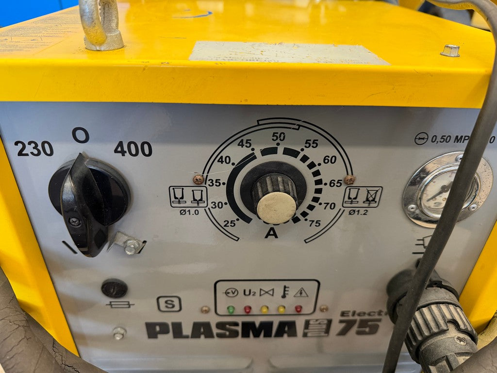 Taglio plasma CEA PLASMA PLUS 75E usato il Metalmeccanico Di M
