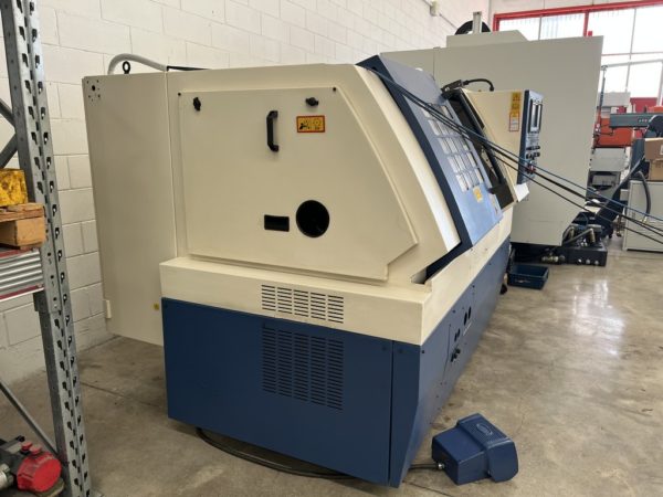 Tornio cnc 2 assi DIAMOND SJ 22 usato il Metalmeccanico Di M