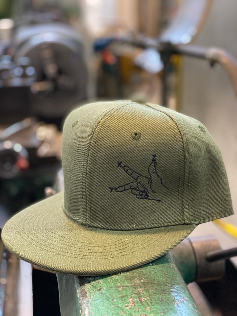 Cappello uomo visiera piatta "assi cnc"