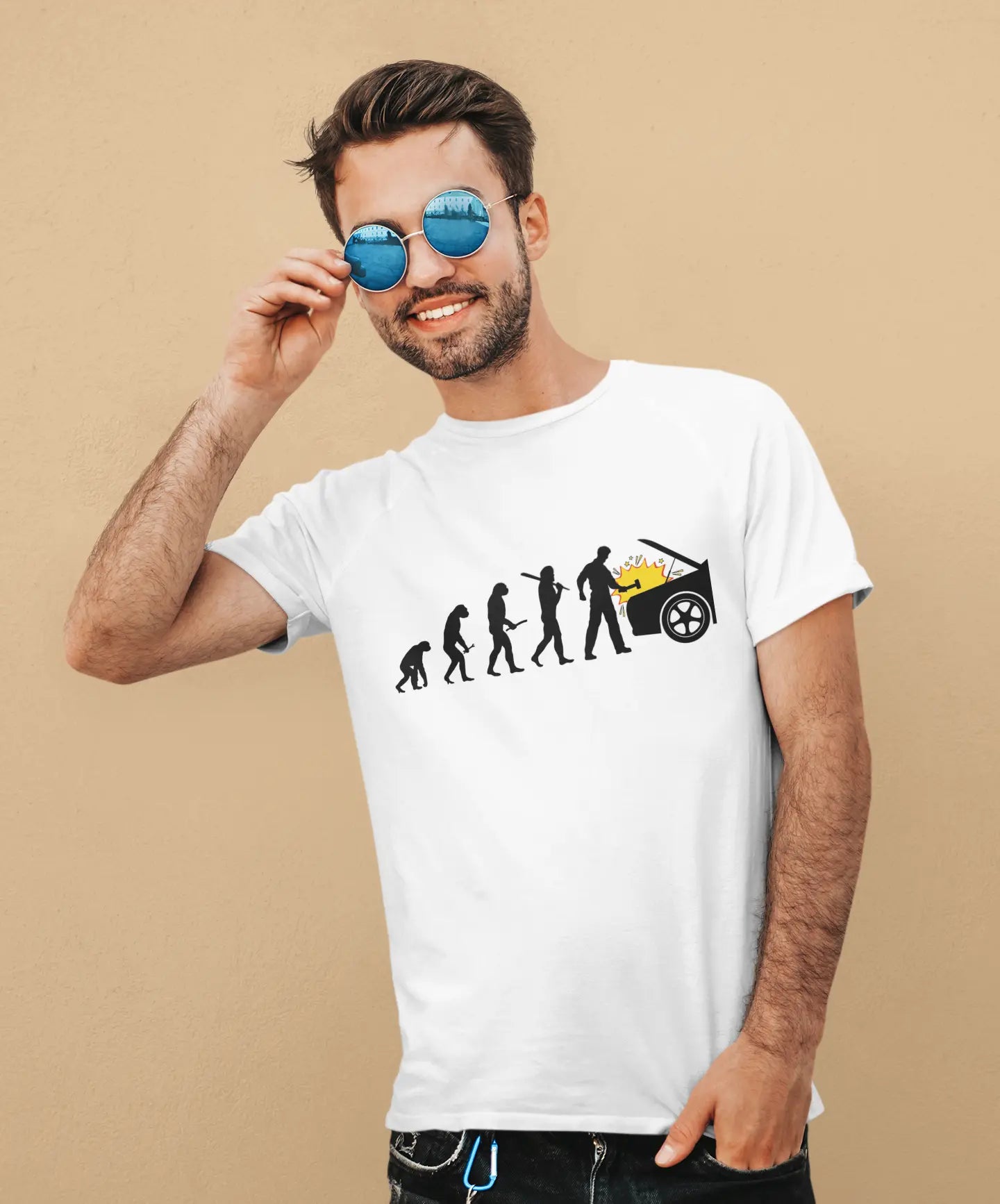 T-Shirt “Evoluzione di un Meccanico” – Merchandising Ufficiale il Metalmeccanico Di M
